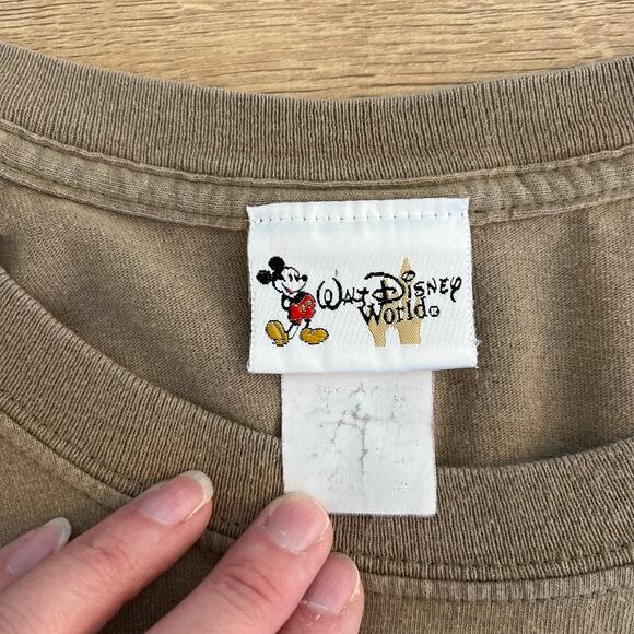 Vintage Walt Disney World Grumpy Short Sleeve Graphic Tee Sz Large 90s Y2K - Picture 3 of 5